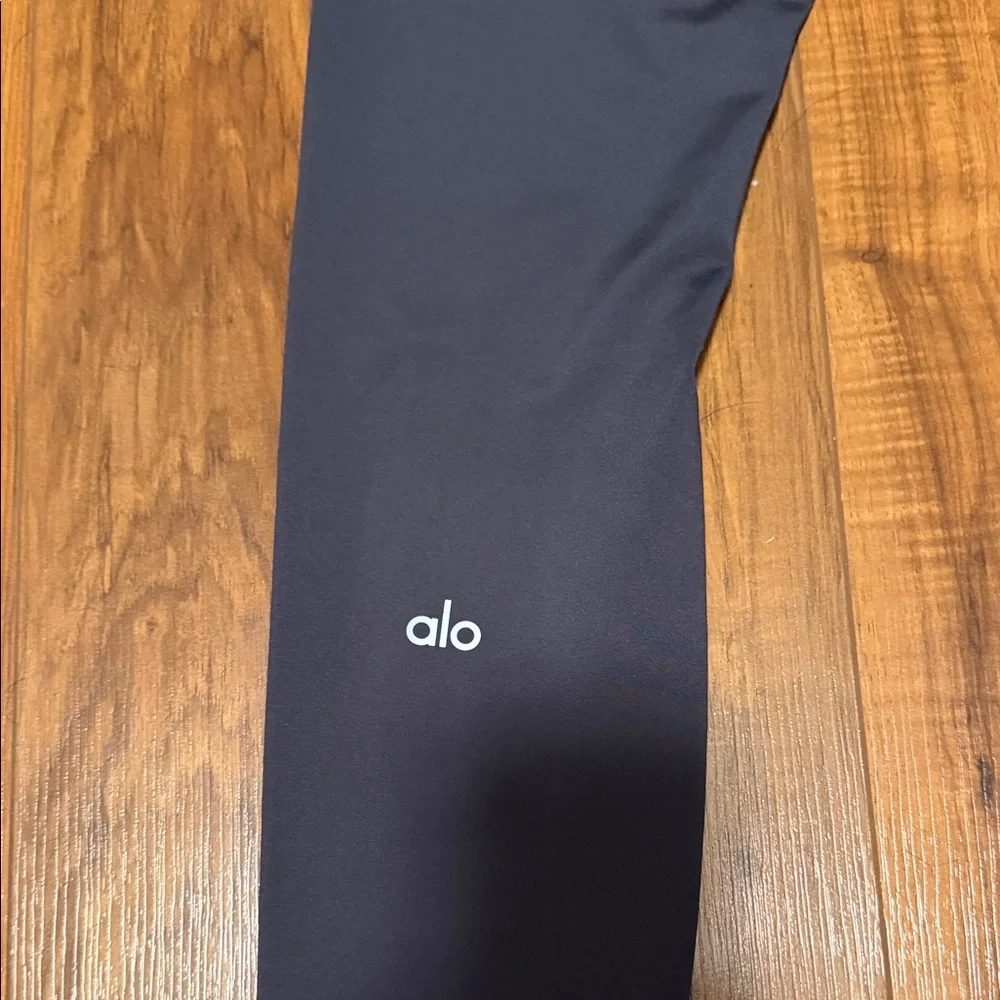 ALO Yoga High-Waisted Airlift Anthracite Leggings - Picture 3 of 6